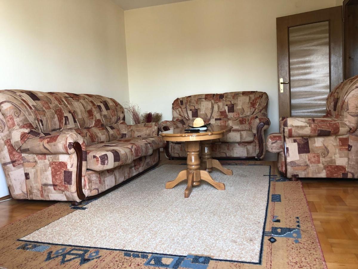 Apartman Djina Vrnjačka Banja Exterior foto